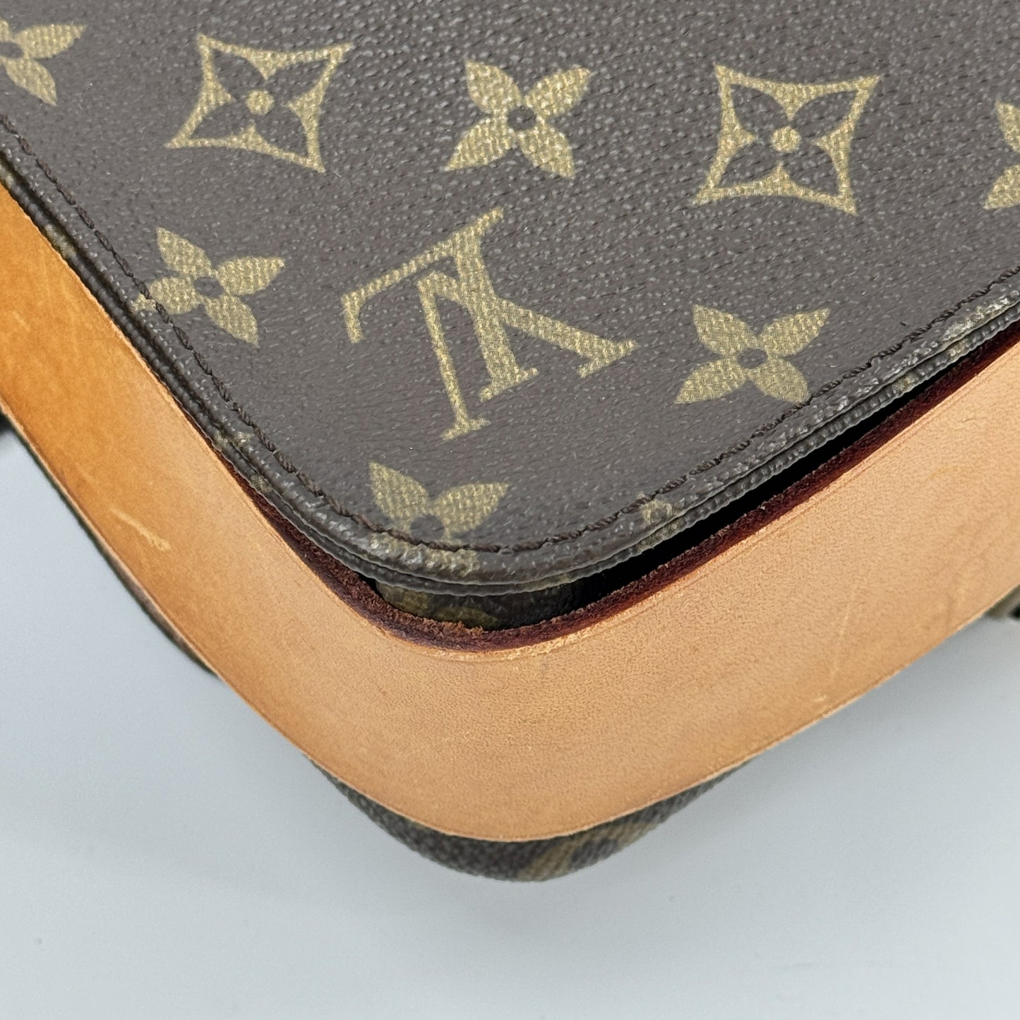 LOUIS VUITTON モノグラム カルトシエール MM ショルダーバッグ M51253