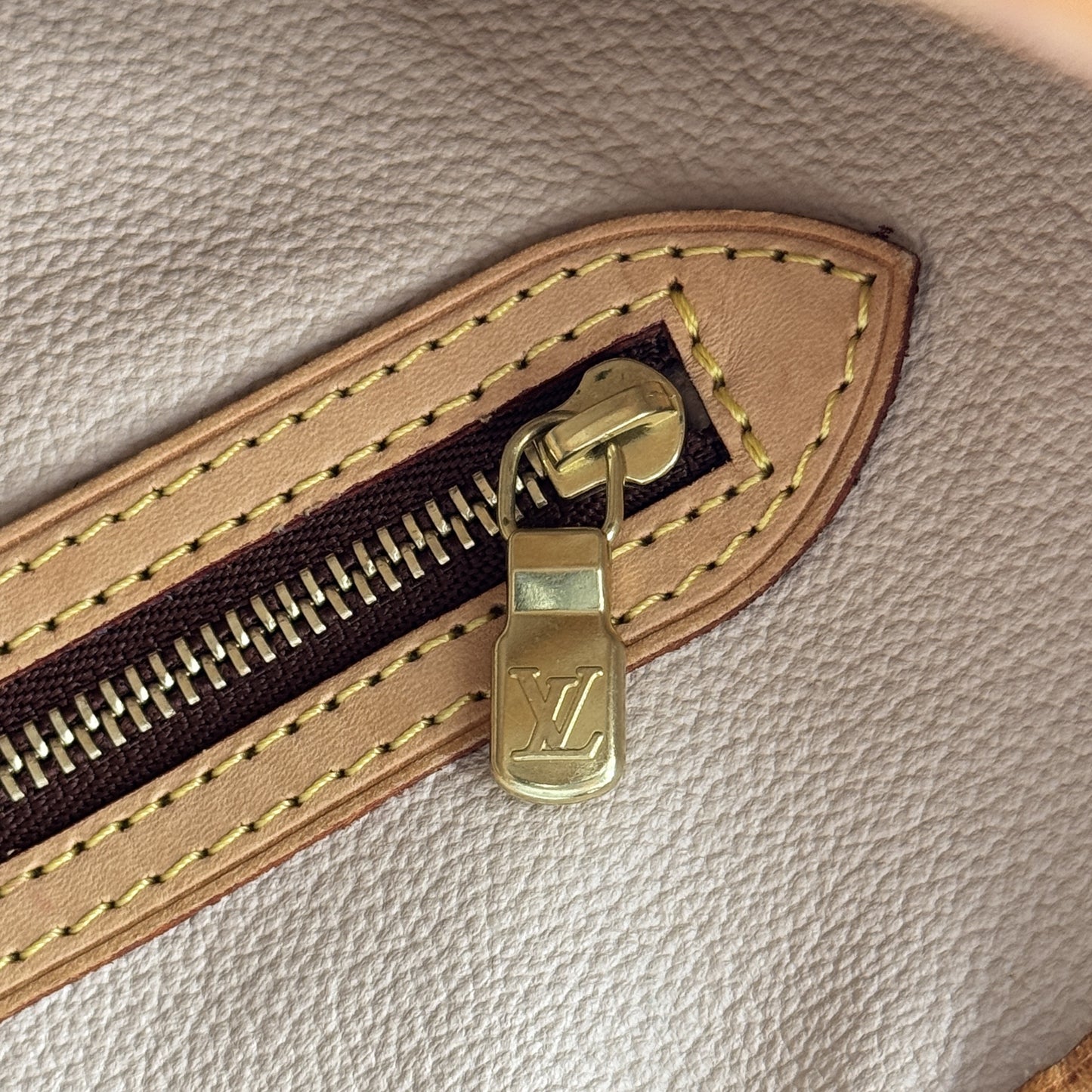 LOUIS VUITTON バケットGM モノグラムキャンバス ブラウン 旧型 ショルダーバッグ M42236