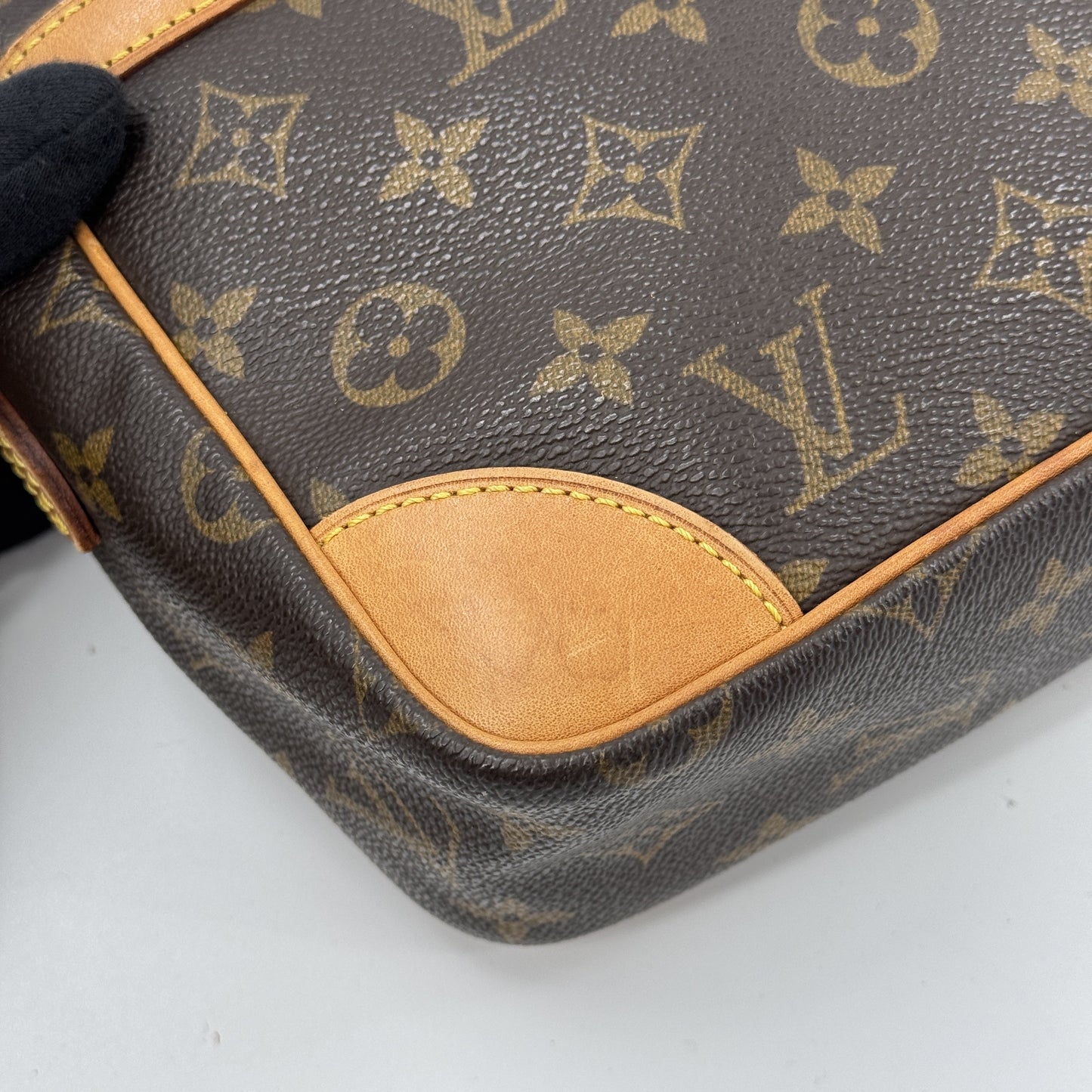 LOUIS VUITTON モノグラム トロカデロ 30 ショルダーバッグ M51272