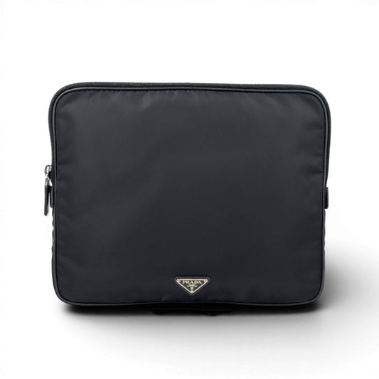 PRADA テスートナイロン ブラック PCケース トライアングルロゴ クラッチバッグ