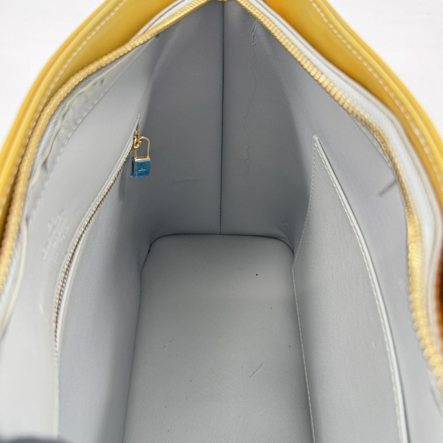 LOUIS VUITTON ヒューストン ヴェルニ イエロー ショルダーバッグ M91004
