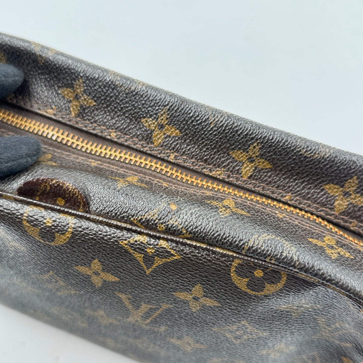 LOUIS VUITTON トゥルーストワレット28 モノグラムキャンバス 旧型 クラッチバッグ M47522