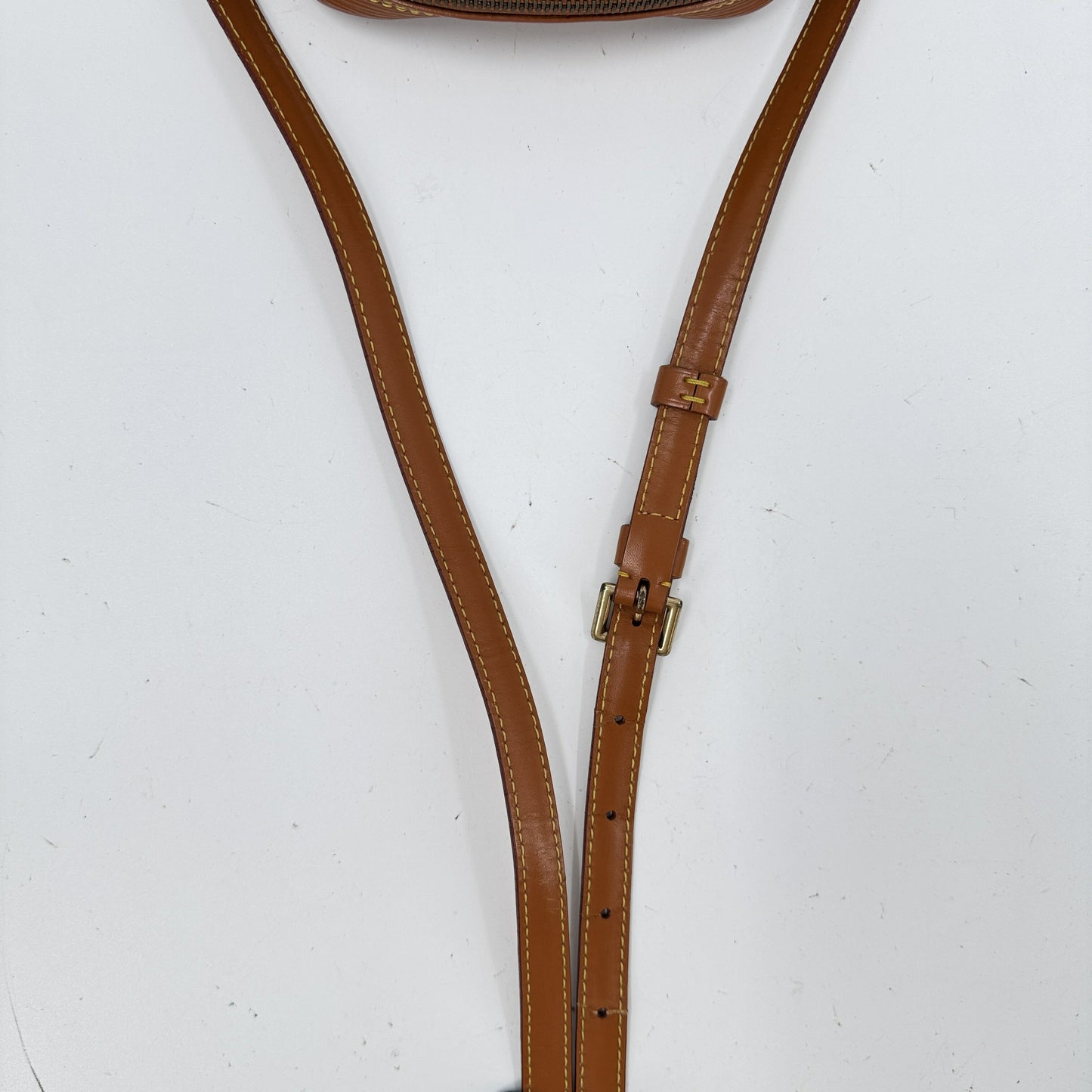 LOUIS VUITTON ダニューブPM エピレザー ジパン ゴールド ショルダーバッグ M52528