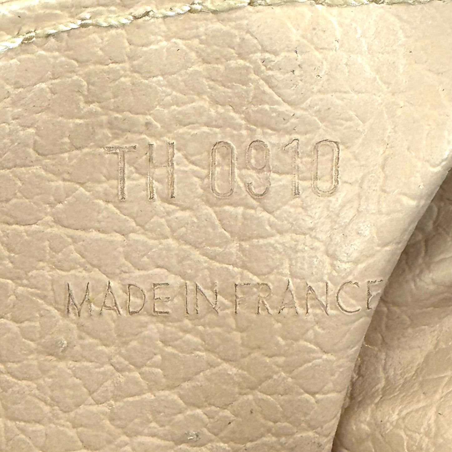 LOUIS VUITTON モノグラム トゥルース・トワレット 23 クラッチバッグ M47524