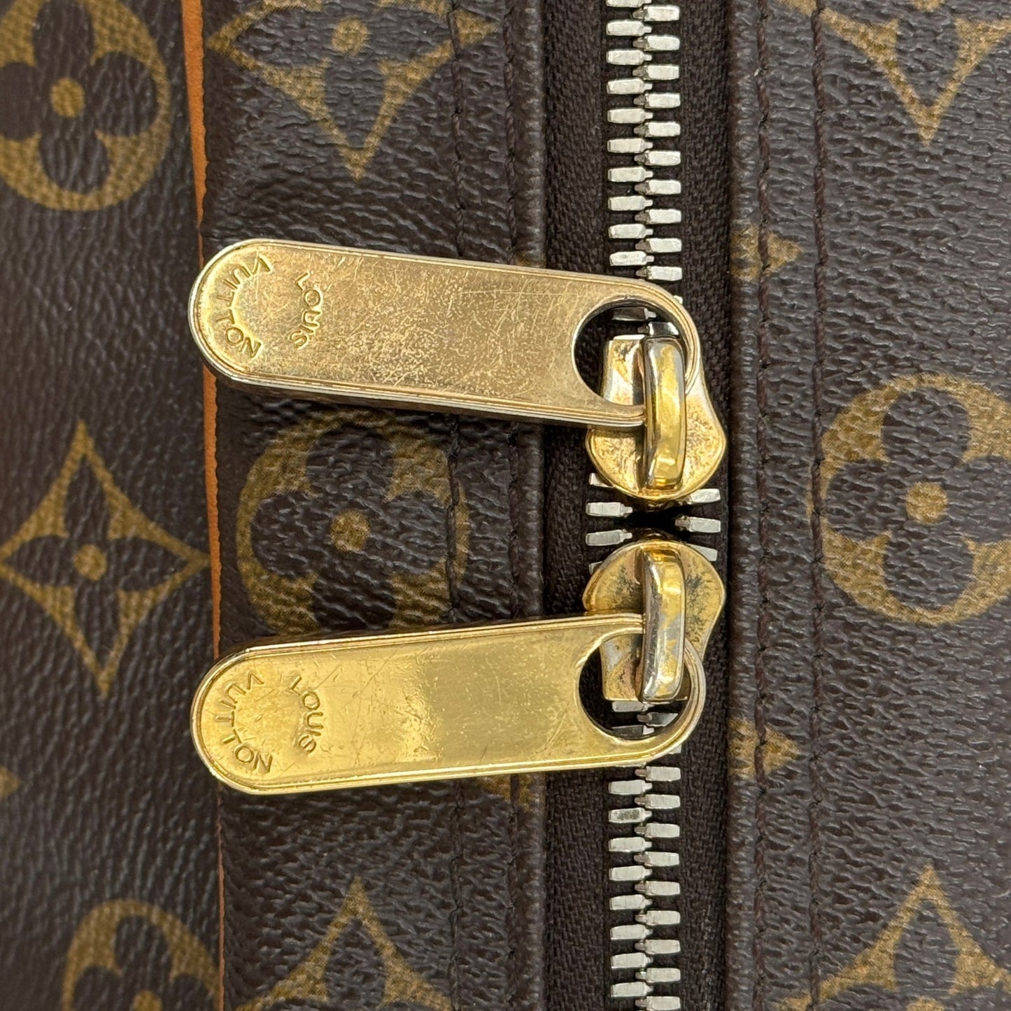 LOUIS VUITTON マンハッタンGM モノグラムキャンバス ハンドバッグ M40025
