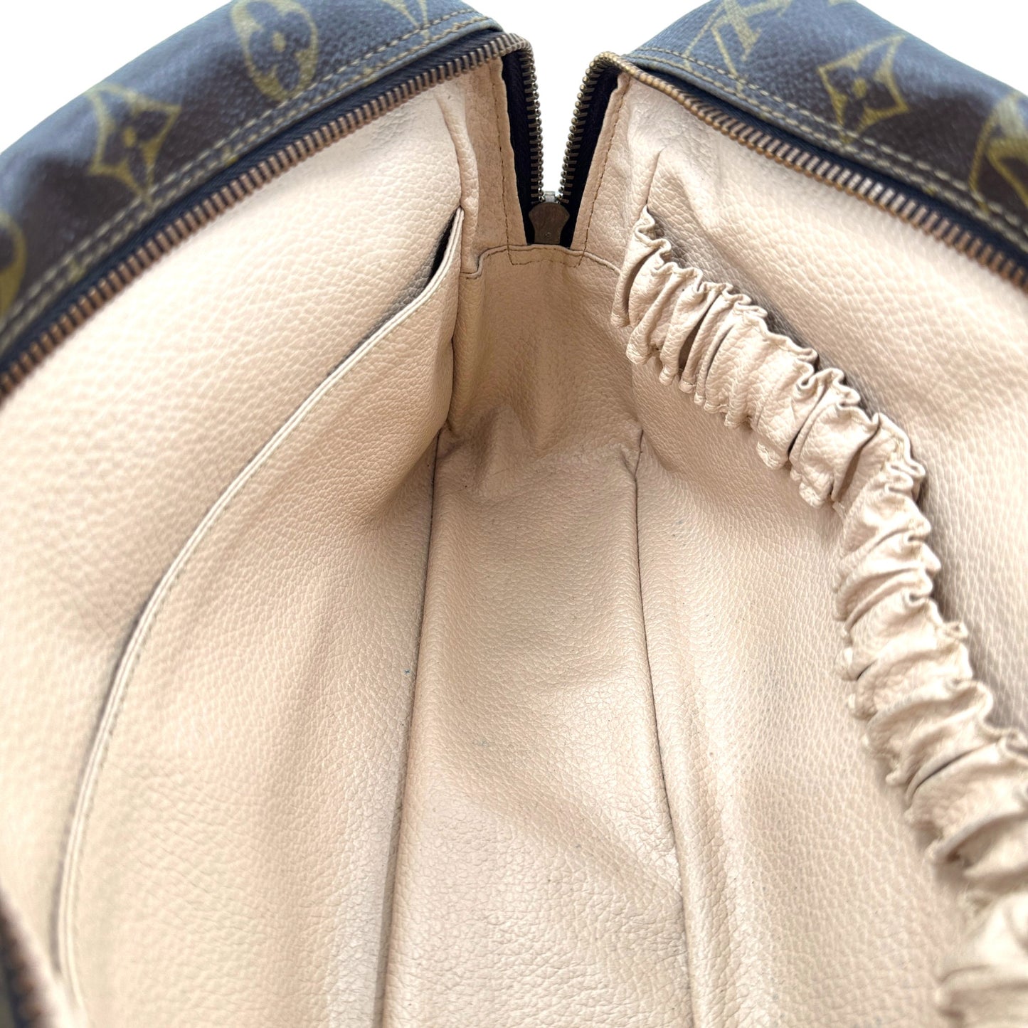 LOUIS VUITTON トゥルーストワレット28 モノグラムキャンバス 旧型 クラッチバッグ M47522