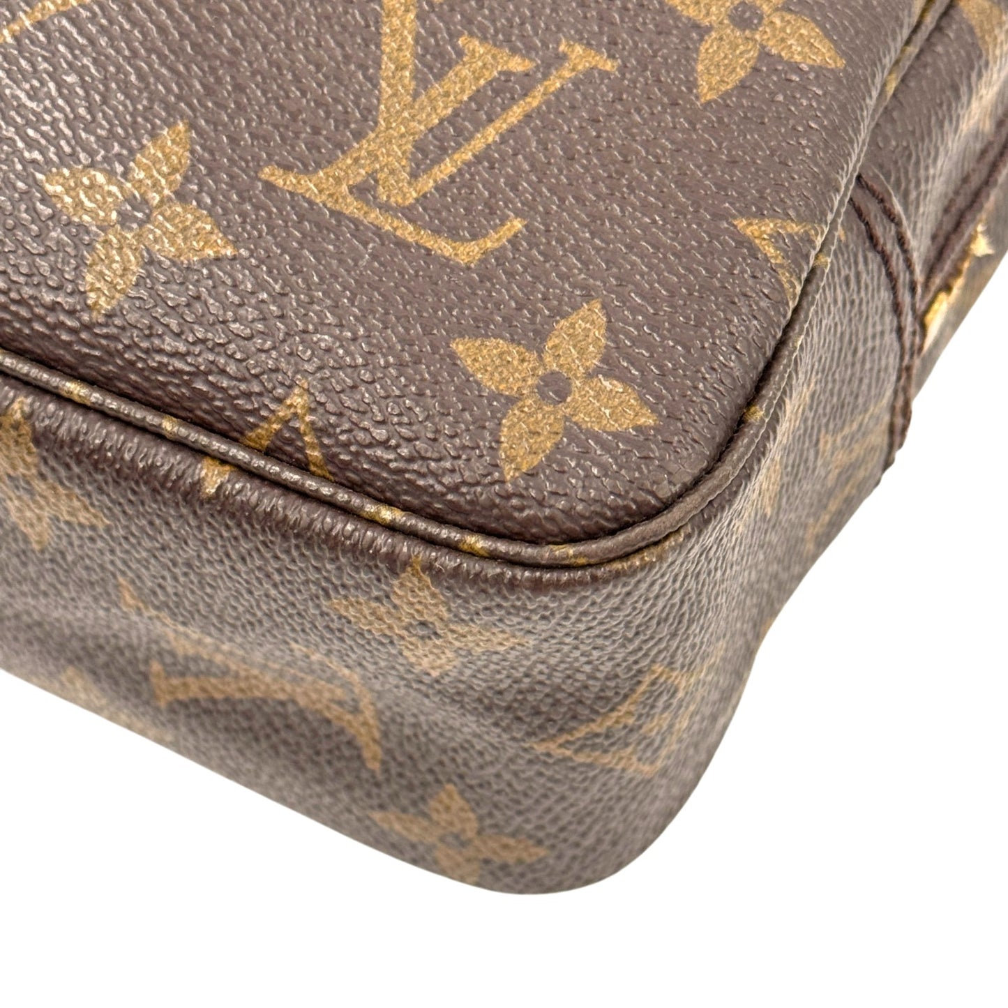 LOUIS VUITTON トゥルース・トワレット23 モノグラム ブラウン ポーチ M47524