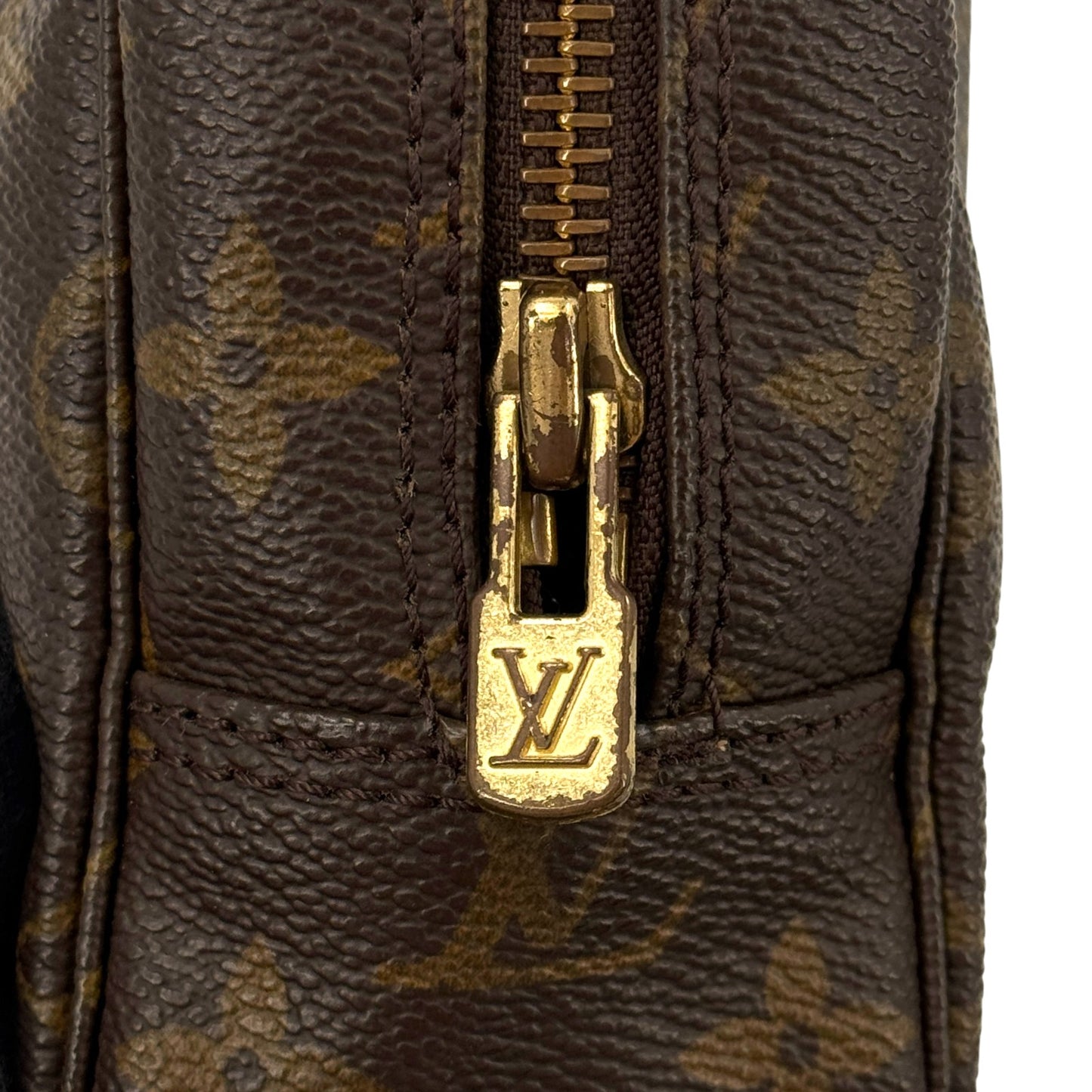 LOUIS VUITTON トゥルース・トワレット23 モノグラム ブラウン ポーチ M47524