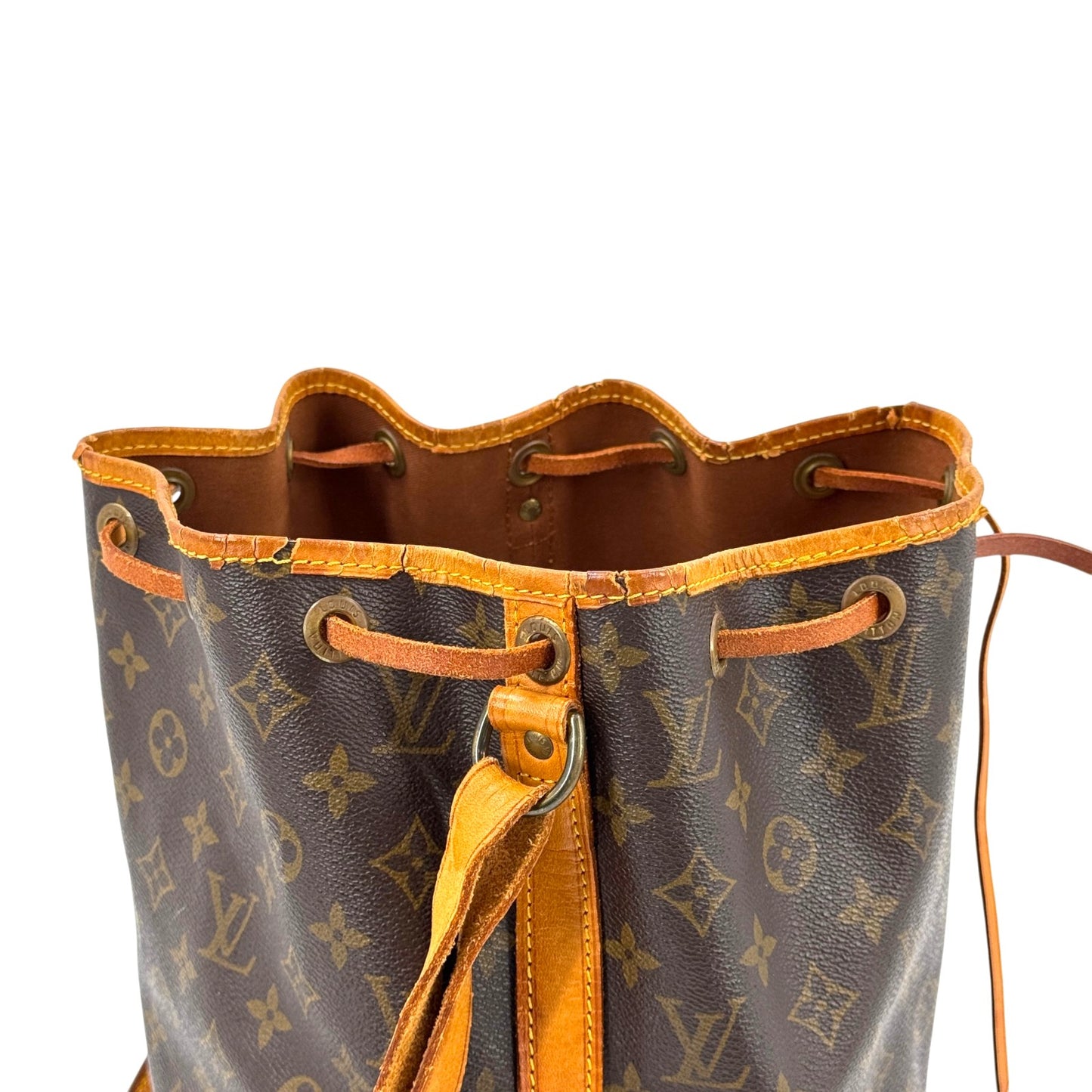 LOUIS VUITTON プチ・ノエ モノグラムキャンバス ブラウン 巾着 ショルダーバッグ M42226