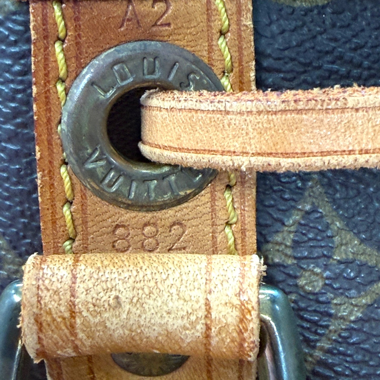 LOUIS VUITTON プチ・ノエ モノグラムキャンバス ブラウン 巾着 ショルダーバッグ M42226