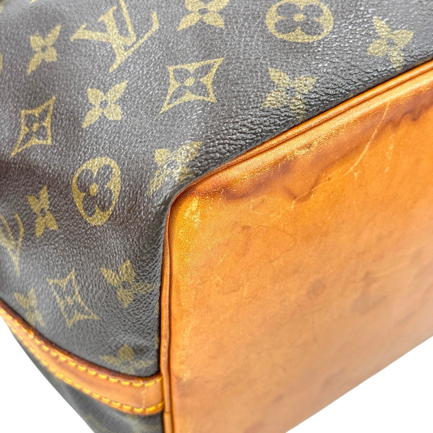 LOUIS VUITTON プチ・ノエ モノグラムキャンバス ブラウン 巾着 ショルダーバッグ M42226