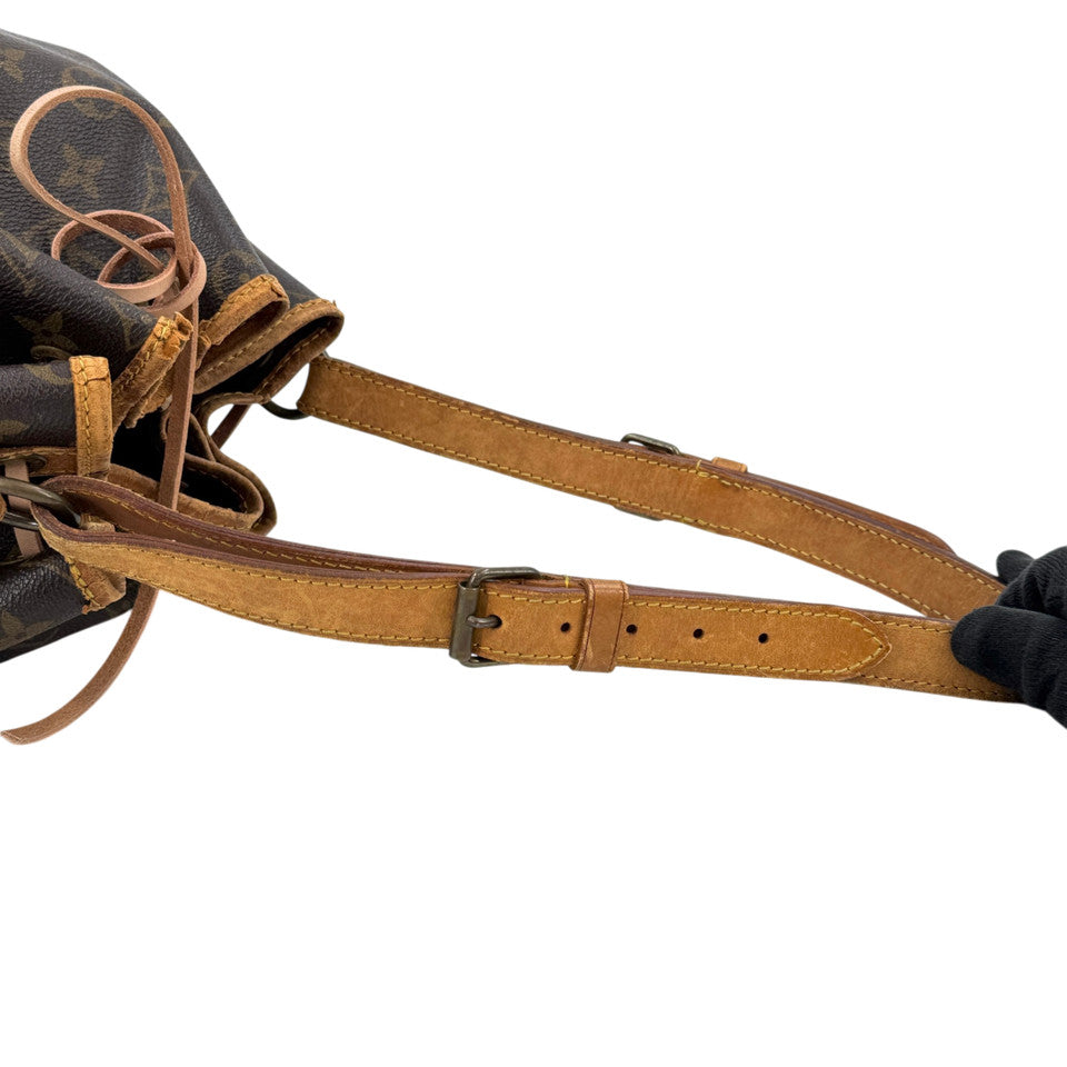LOUIS VUITTON モノグラム ノエ M42224 巾着 ショルダーバッグ