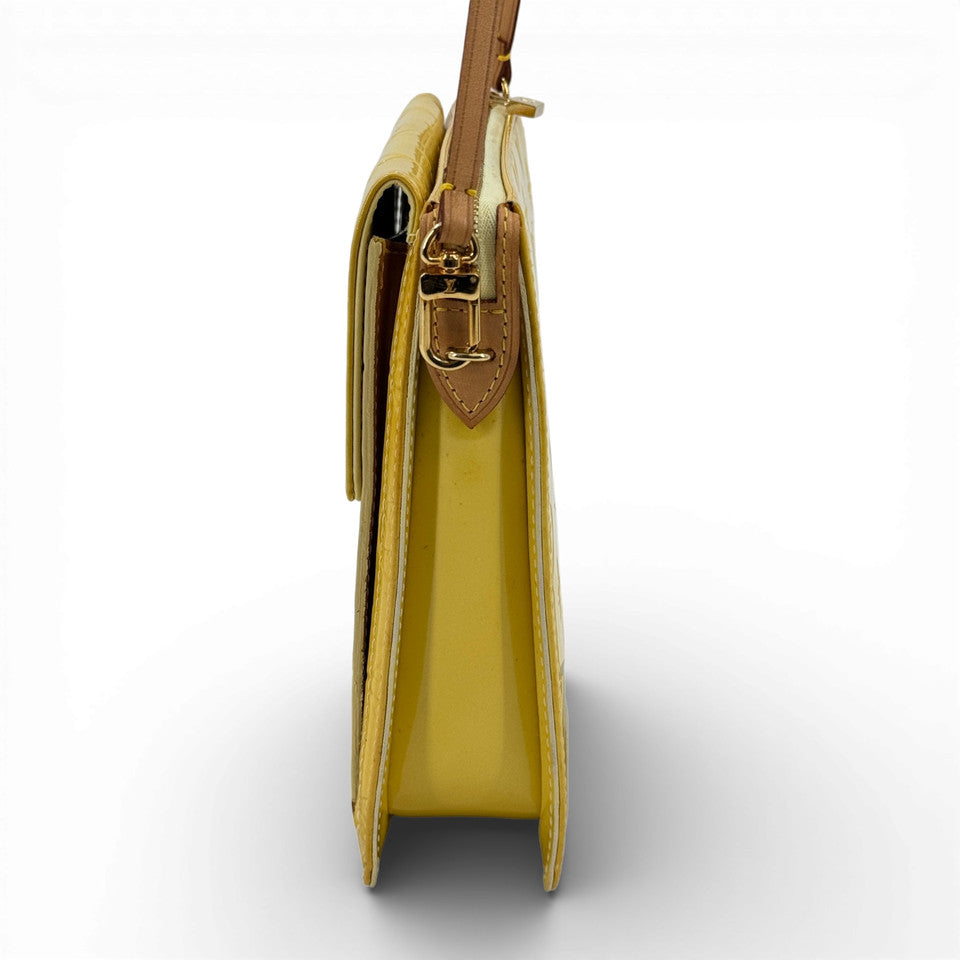 LOUIS VUITTON モノグラム ヴェルニ イエロー モット M91059 アクセサリー ポーチ