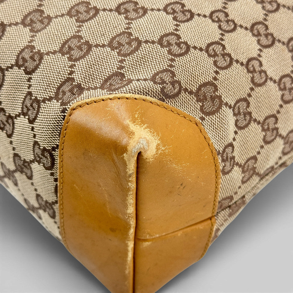 GUCCI GGキャンバス ベージュ ショルダーバッグ