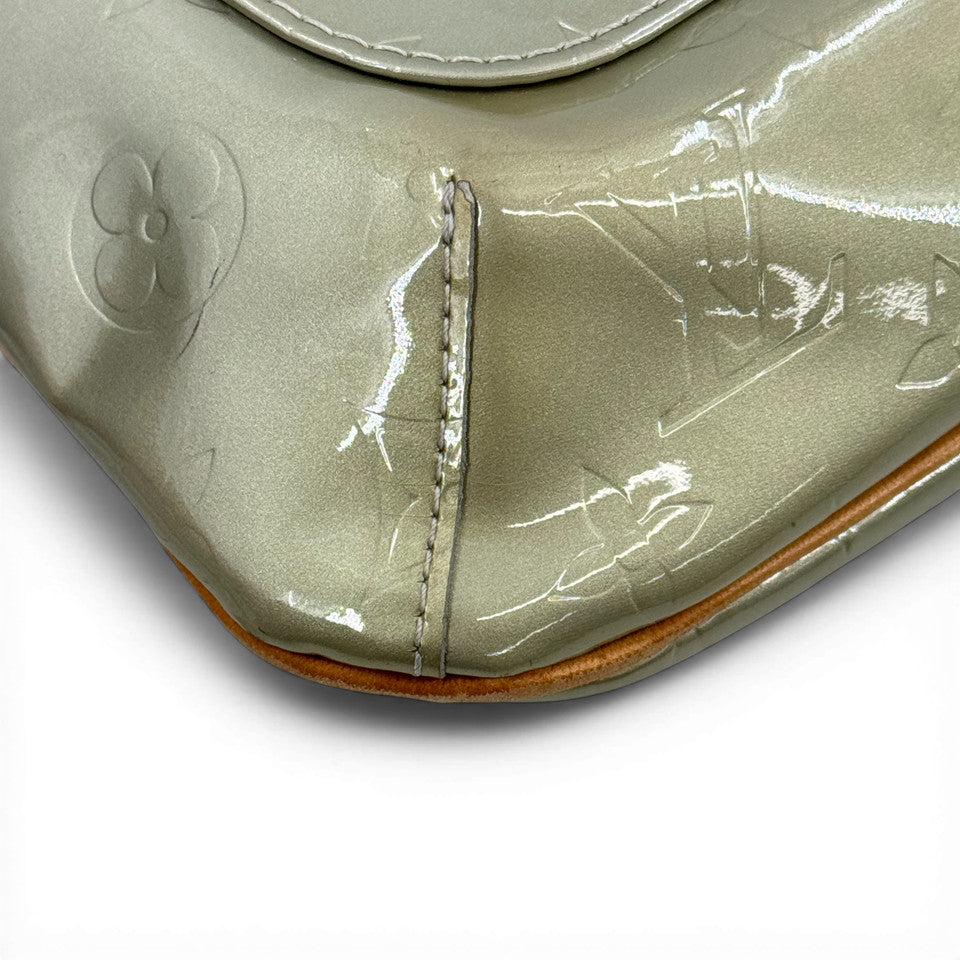 LOUIS VUITTON モノグラム ヴェルニ トンプソンストリート グリス M91008 ショルダー
