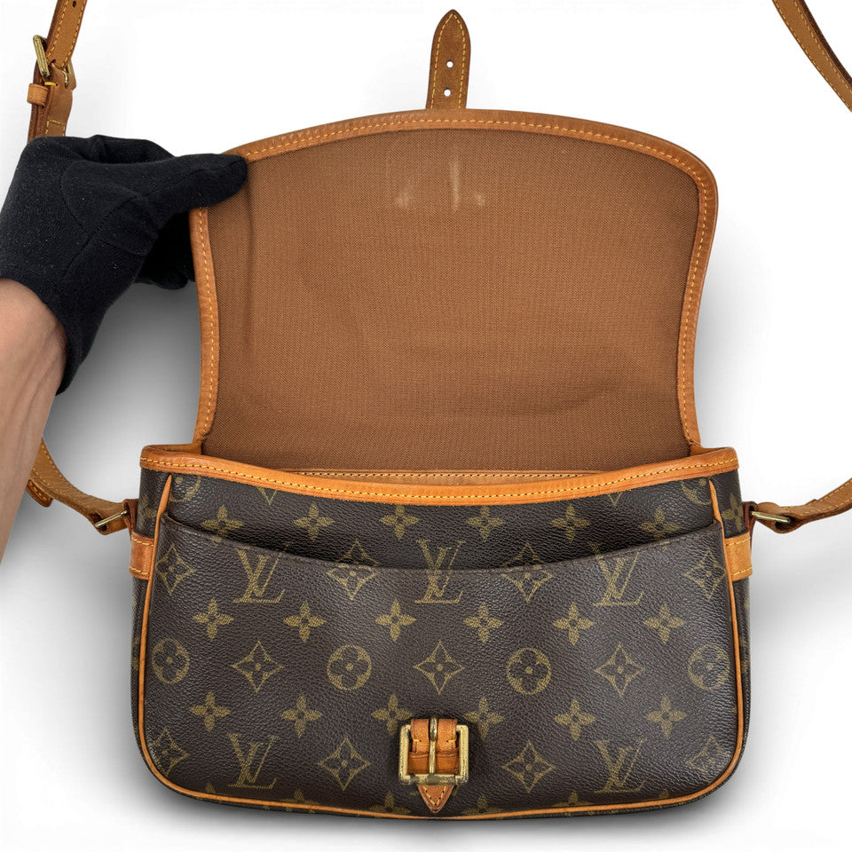 LOUIS VUITTON モノグラム ソローニュ M42250 ショルダーバッグ