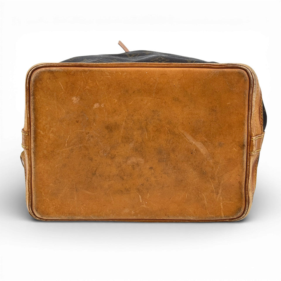 LOUIS VUITTON モノグラム ノエ M42224 巾着 ショルダーバッグ