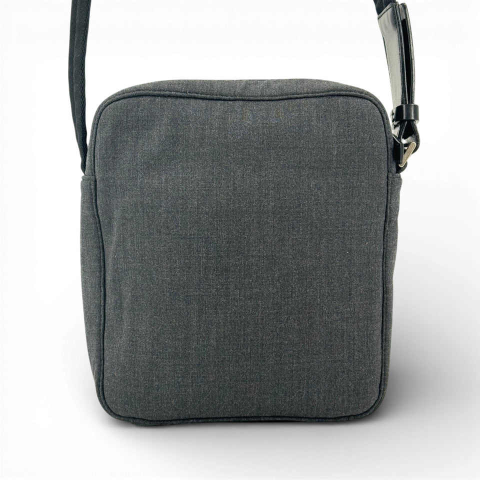 PRADA ミラノ グレー ショルダーバッグ