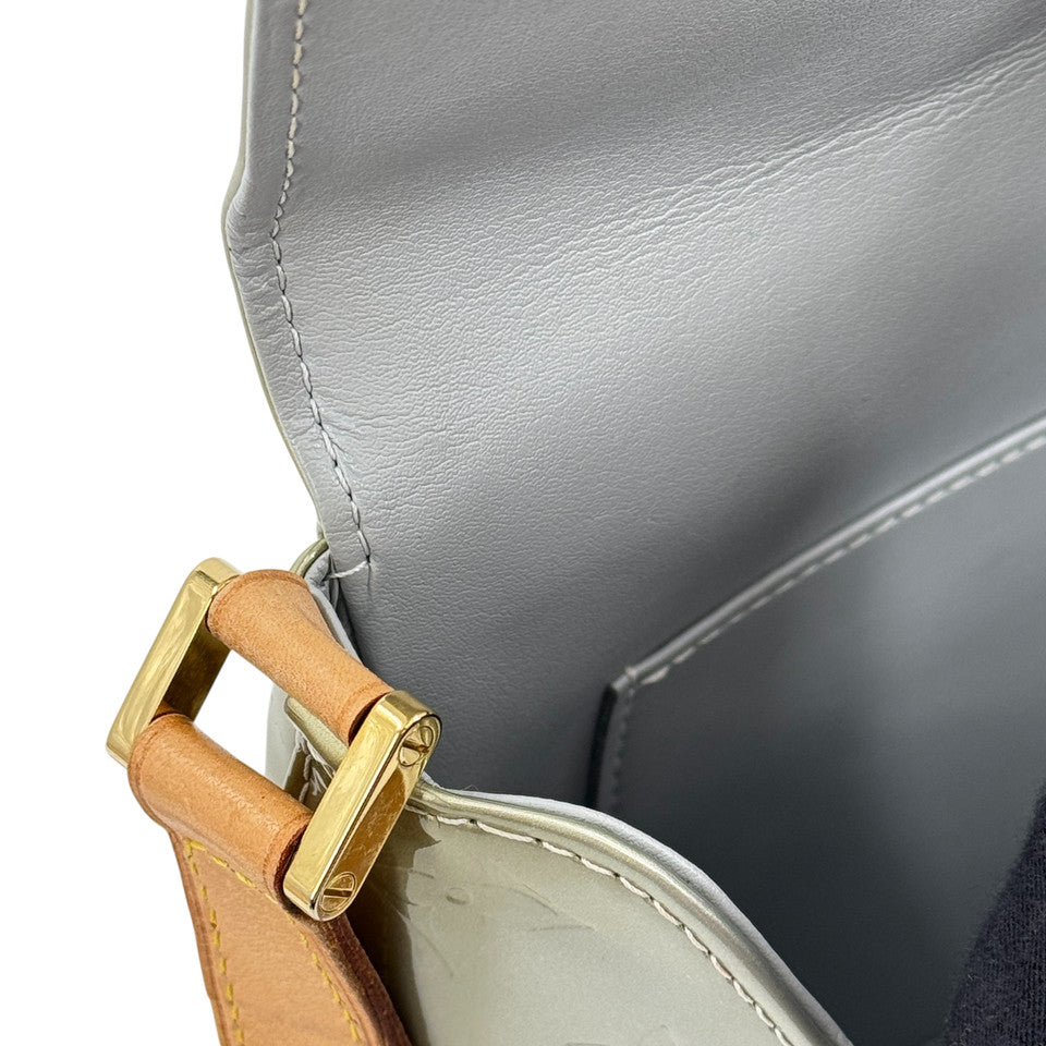 LOUIS VUITTON モノグラム ヴェルニ トンプソンストリート グリス M91008 ショルダー