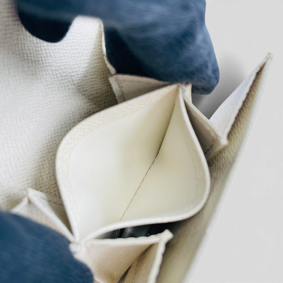 LOUIS VUITTON エピ ホワイト ポルトモネ　アコルディオン M6657J コインケース