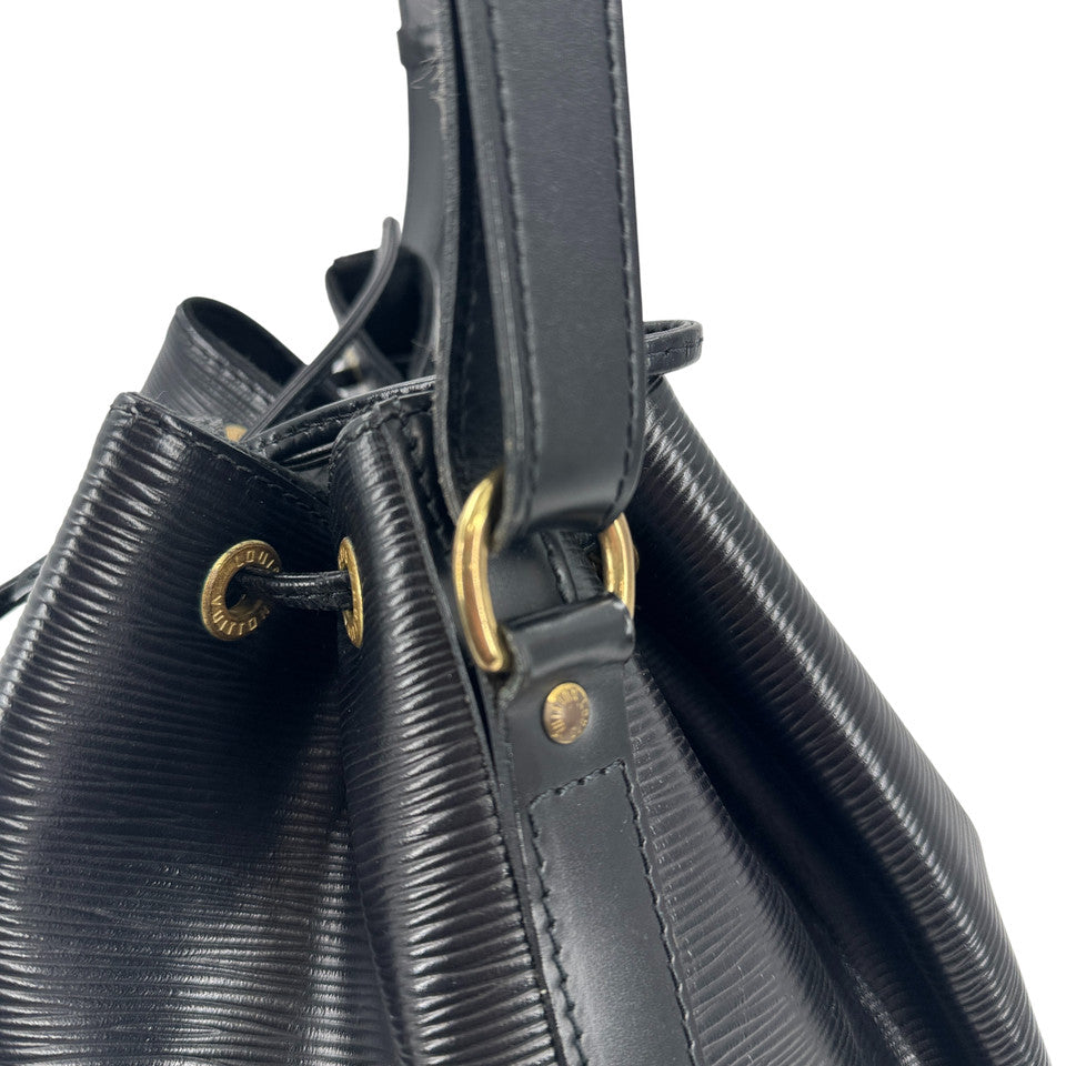 LOUIS VUITTON エピノワール プチノエ M59012 巾着 ショルダーバッグ