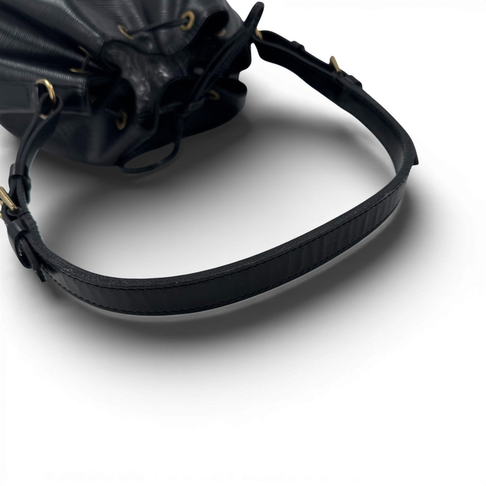 LOUIS VUITTON エピノワール プチノエ M59012 巾着 ショルダーバッグ