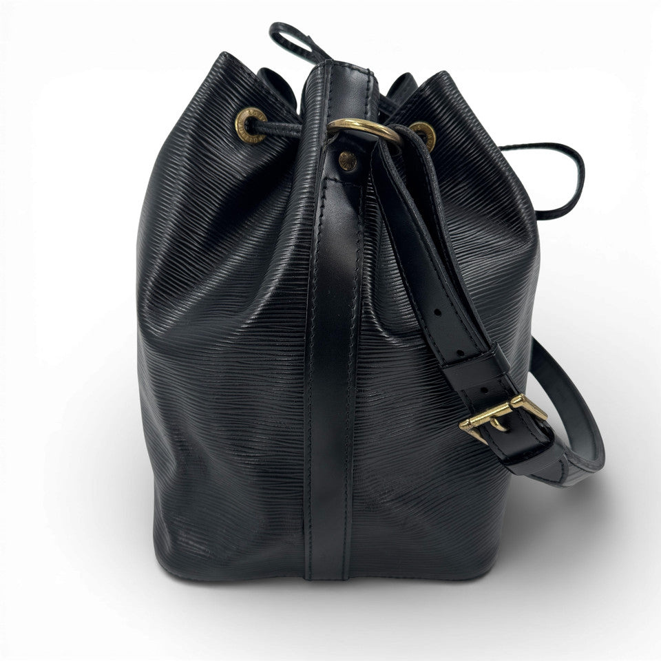 LOUIS VUITTON エピノワール プチノエ M59012 巾着 ショルダーバッグ