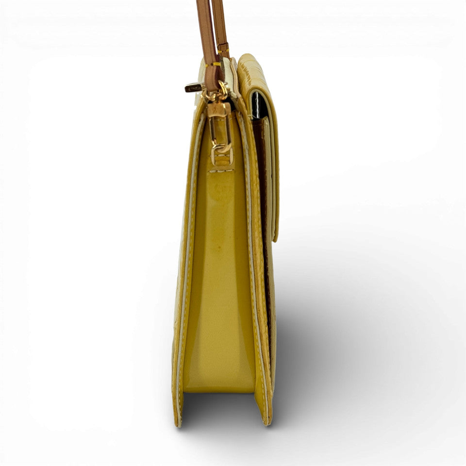 LOUIS VUITTON モノグラム ヴェルニ イエロー モット M91059 アクセサリー ポーチ