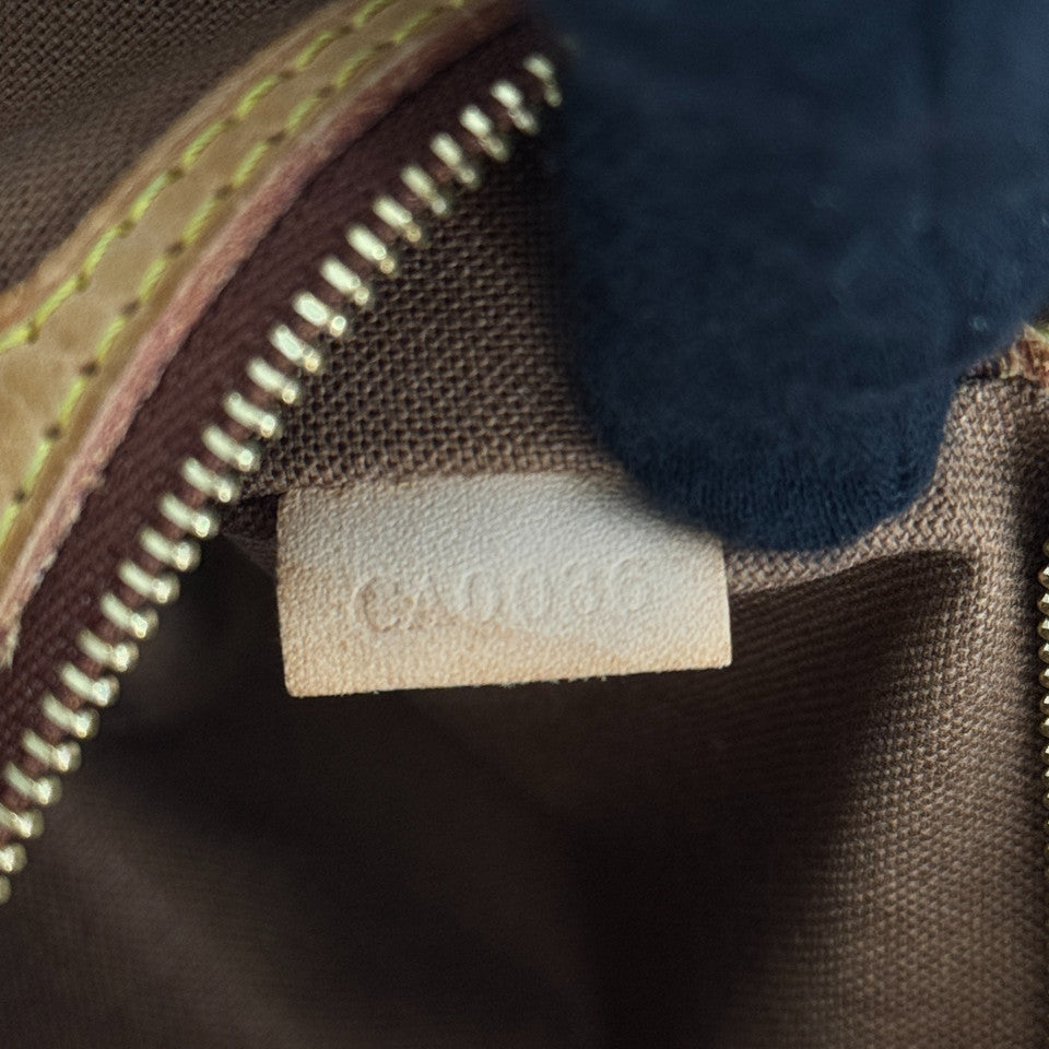 LOUIS VUITTON モノグラム バティニョールオリゾンタル M51154 ショルダーバッグ
