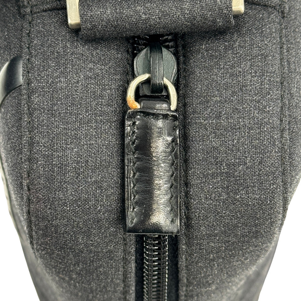 PRADA ミラノ グレー ショルダーバッグ