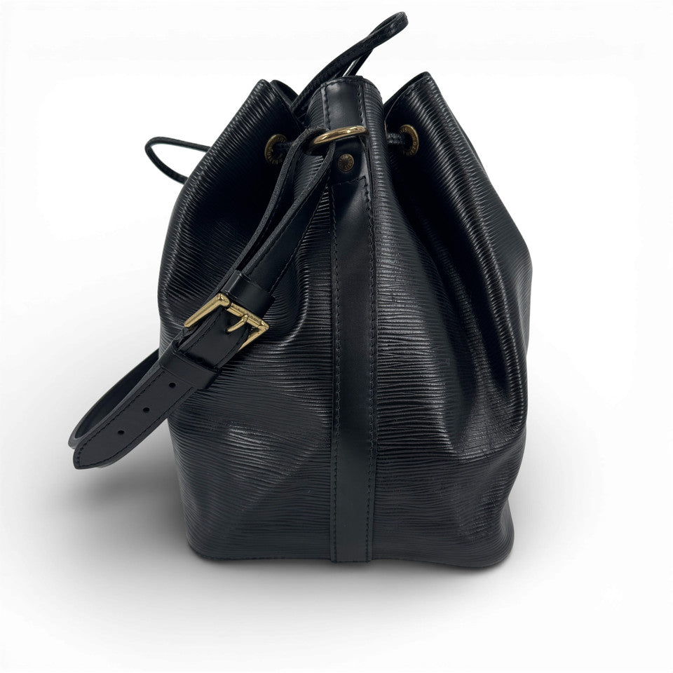 LOUIS VUITTON エピノワール プチノエ M59012 巾着 ショルダーバッグ