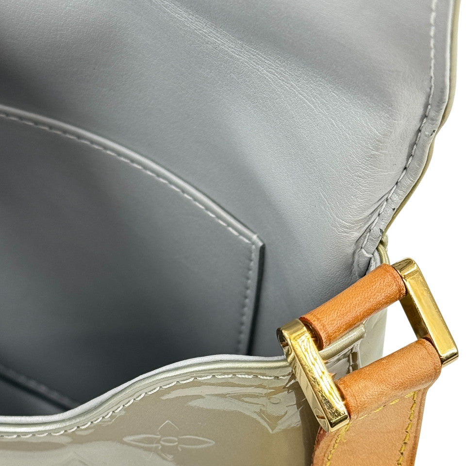 LOUIS VUITTON モノグラム ヴェルニ トンプソンストリート グリス M91008 ショルダー