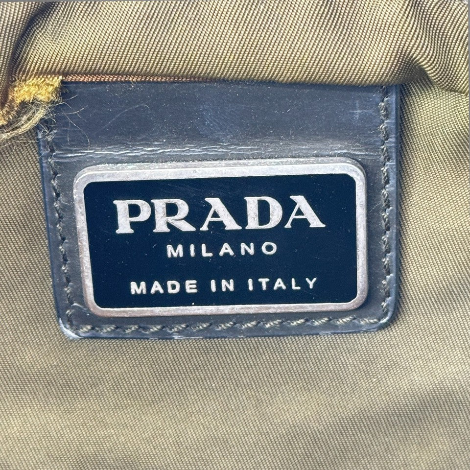 PRADA ミラノ グリーン ナイロン ショルダーバッグ