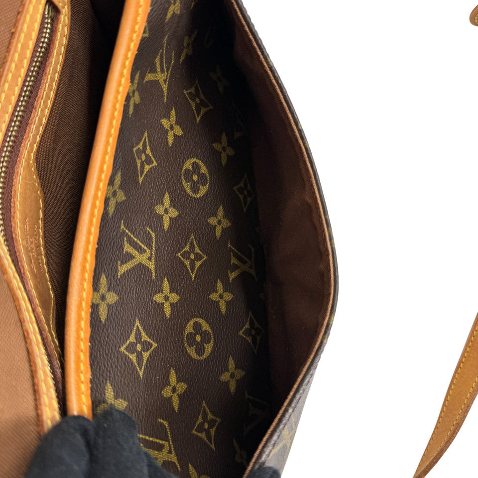 LOUIS VUITTON モノグラム ソローニュ M42250 ショルダーバッグ