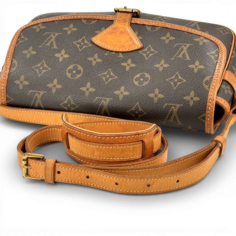 LOUIS VUITTON モノグラム ソローニュ M42250 ショルダーバッグ