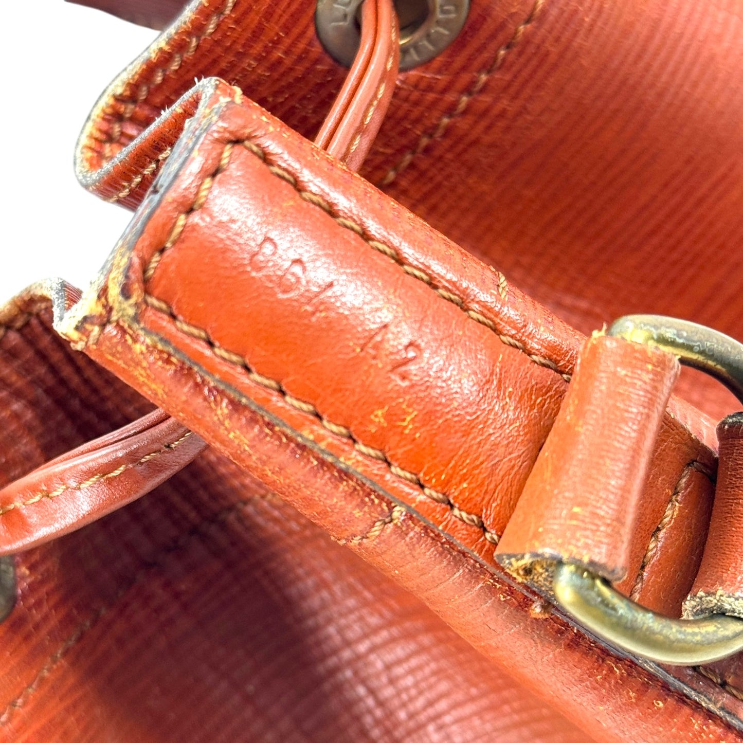 LOUIS VUITTON エピ ケニア ブラウン ノエ M44028 巾着 ショルダーバッグ